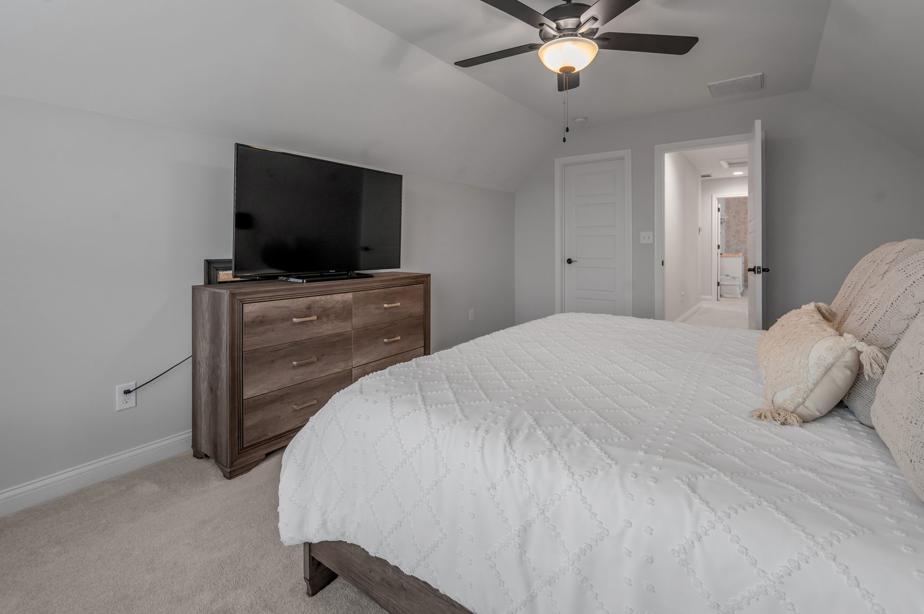 1912 Tidewater Flat, Lexington, KY 40509