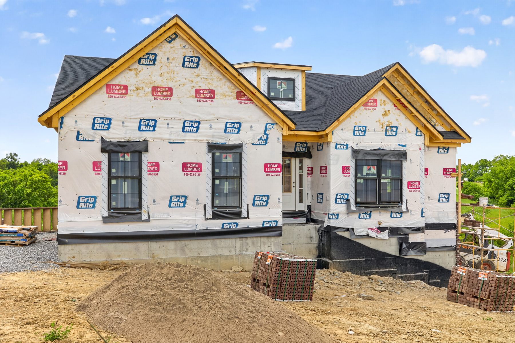 313 Circle Point Drive
