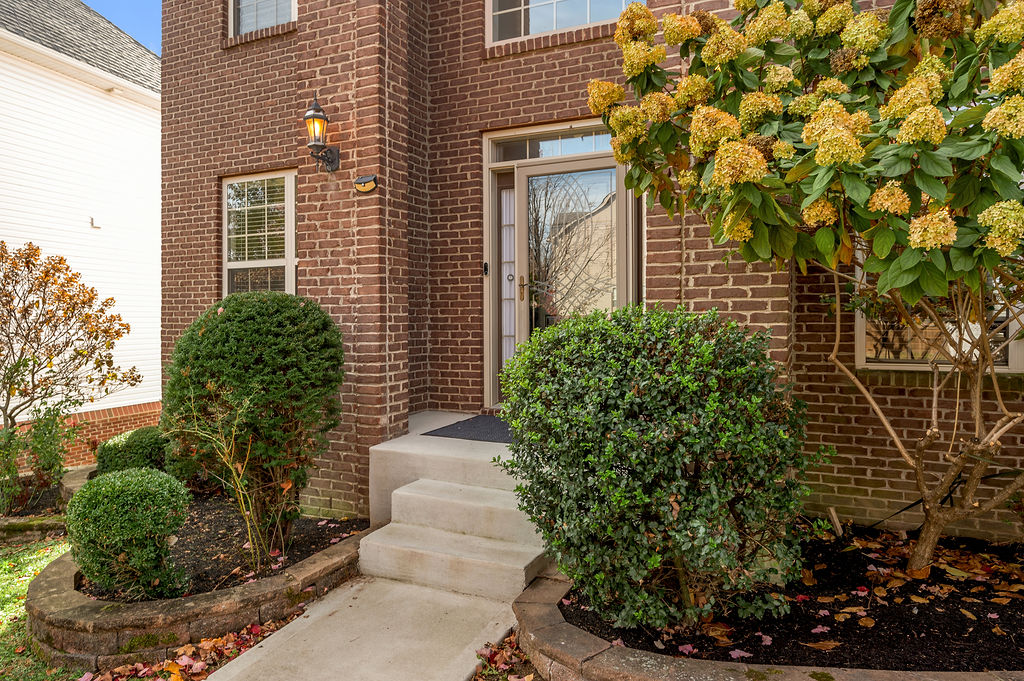 549 Madison Point Drive, Lexington, KY 40515